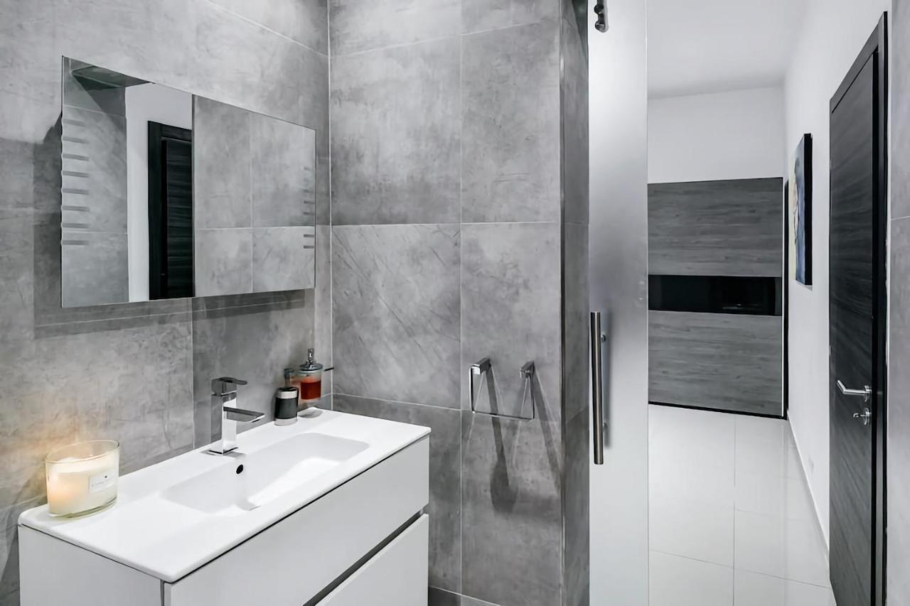 Award Winning Apartment St Julians St. Julian's Exterior foto